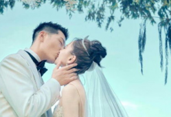 窦骁何超莲最新爆料视频,最新爆料视频曝光恋情细节